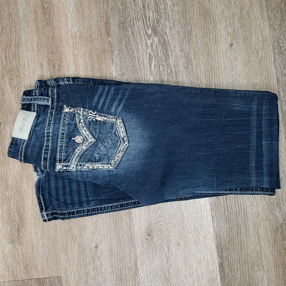 Miss Me curvy boot dark denim jeans whith Rhinestone embellishments  pockets 31
